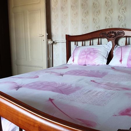 Les Chambres Chez David Riom Buitenkant foto